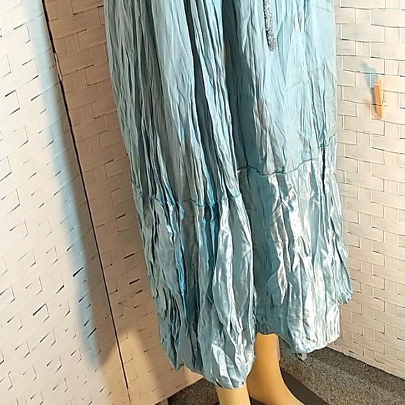 Bead Embellished Silk Midi - Picture 4 of 8